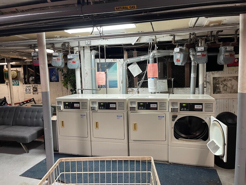 Building Photo - 90 Kirkland St