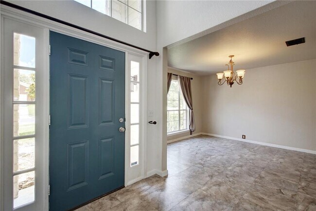 Building Photo - 714 Adler Falls Ln