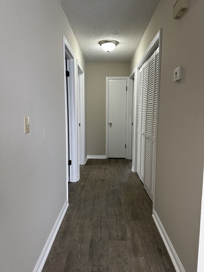 Building Photo - 420 Prince Ln