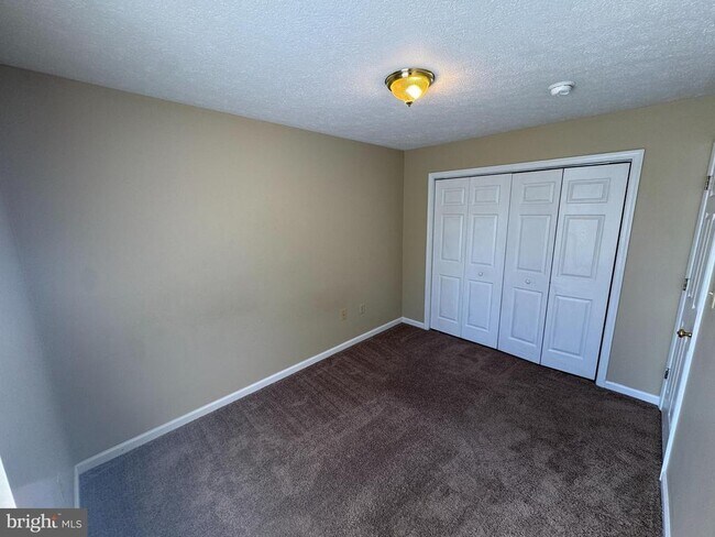 Building Photo - 536 Allston Cir