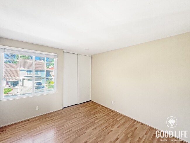 Building Photo - Spacious Rancho Peñasquitos Pool Home with Vaulted Ceilings & Swimming Pool