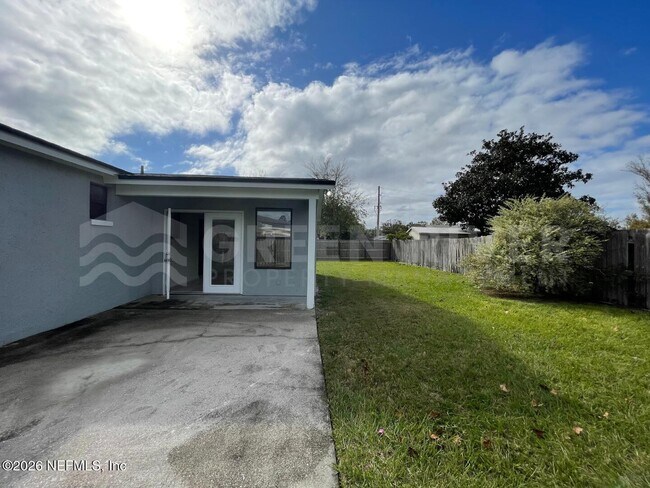 Building Photo - 614 Charles Carroll St