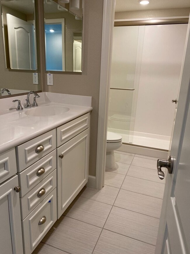 Building Photo - 114 Wallace Cir