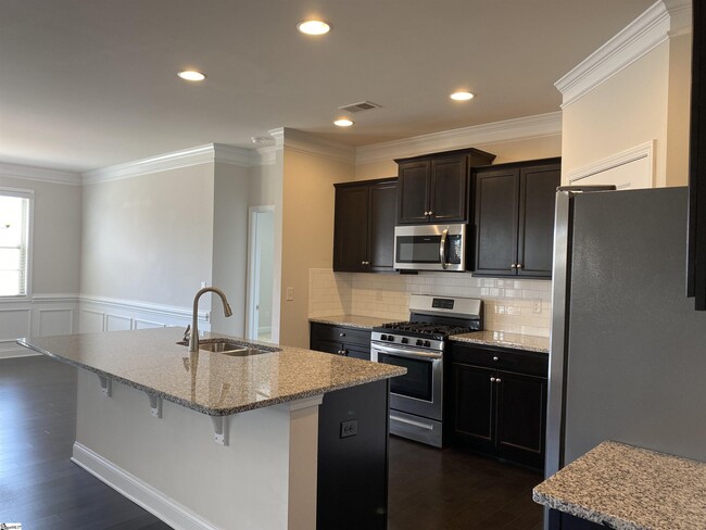 Building Photo - 126 Northwild Dr