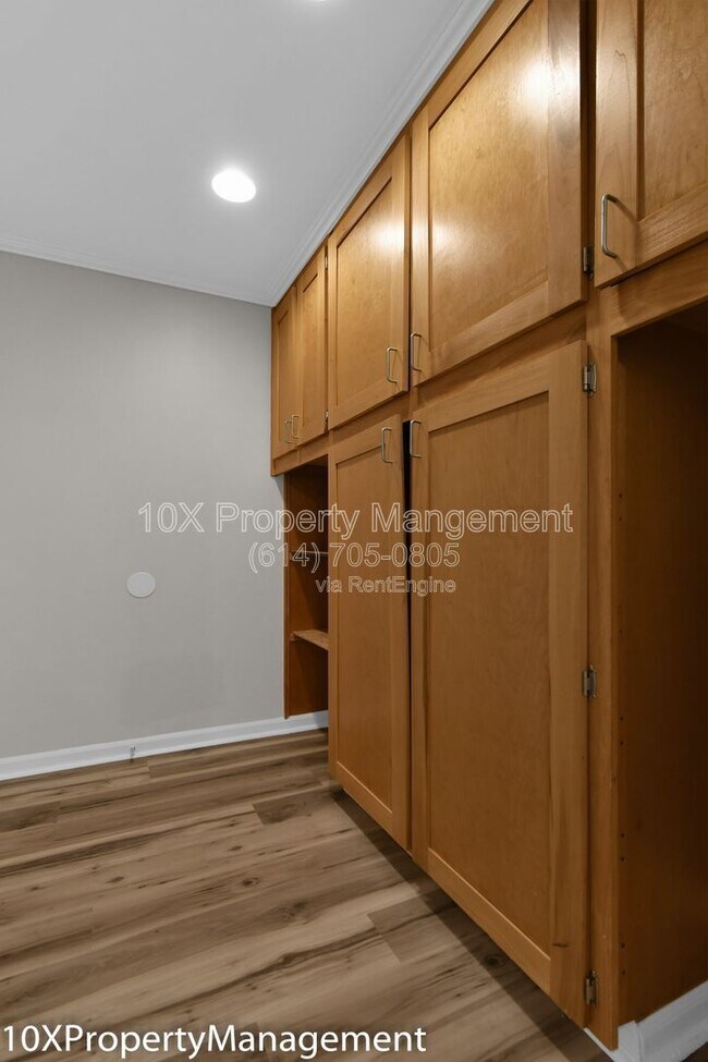 Building Photo - 3450 Halpern St