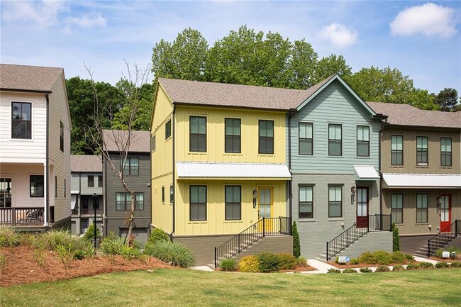Primary Photo - 1332 Breezy St SE