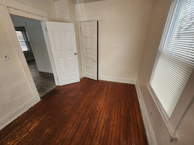 Building Photo - 14012 Scioto Ave