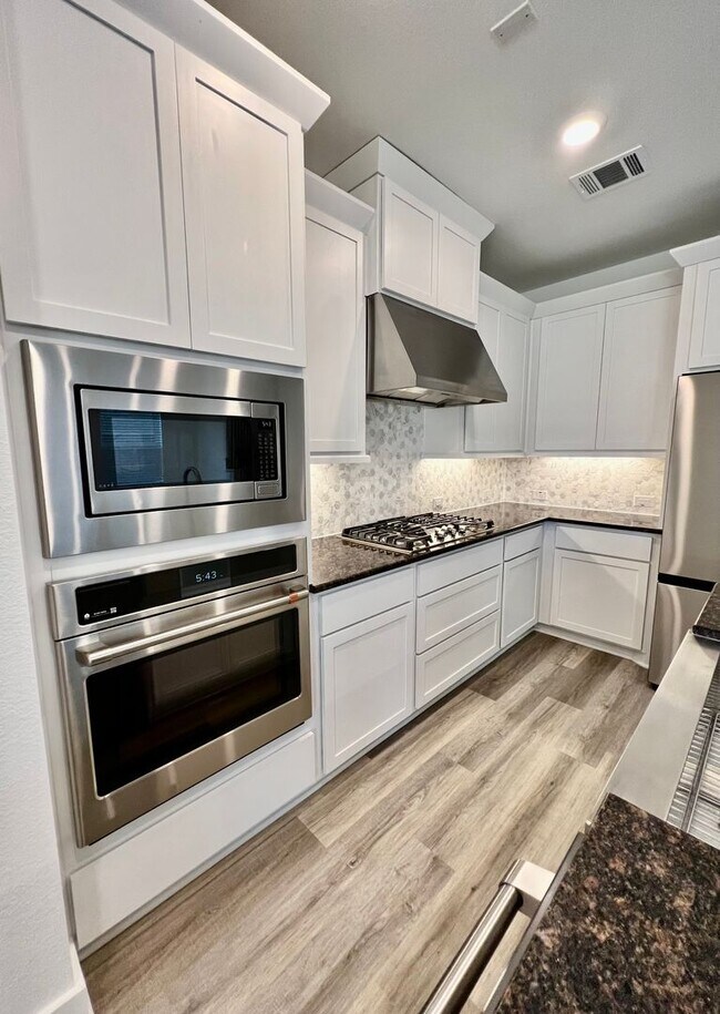 Building Photo - Elegant Parkside Retreat | Stunning 3BR Home with Office, Game Room & Covered Outdoor Living
