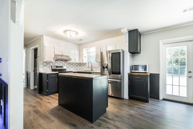 Building Photo - 4202 Cyndy Jo Cir