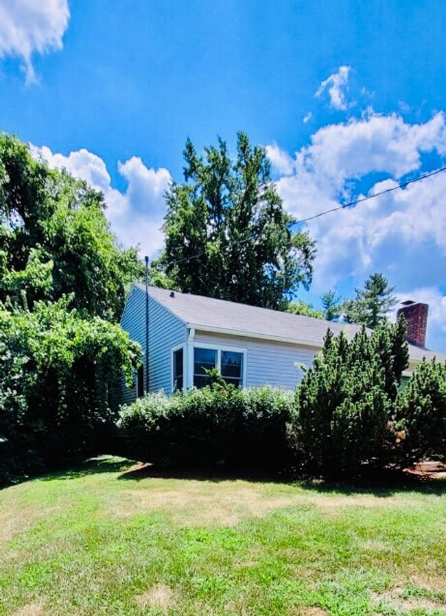 Building Photo - 1510 E Matlock Rd