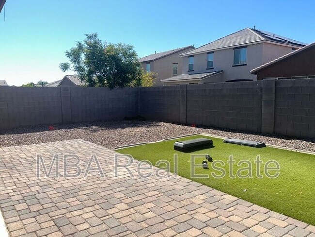 Building Photo - 2075 Angelo Way