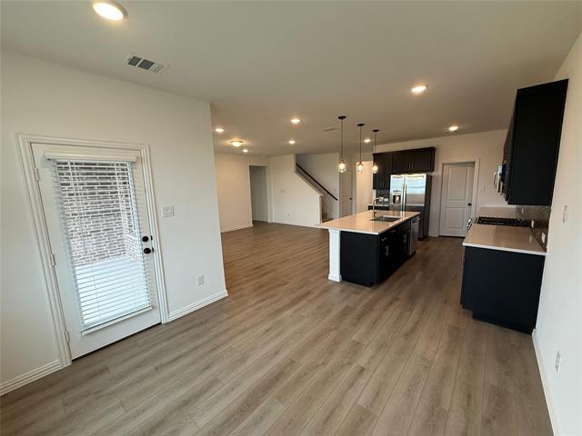 Building Photo - 749 Waterhouse Lk Dr