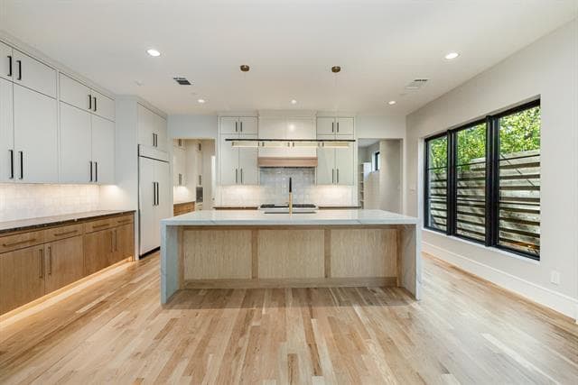 Building Photo - 4203 Normandy Ave