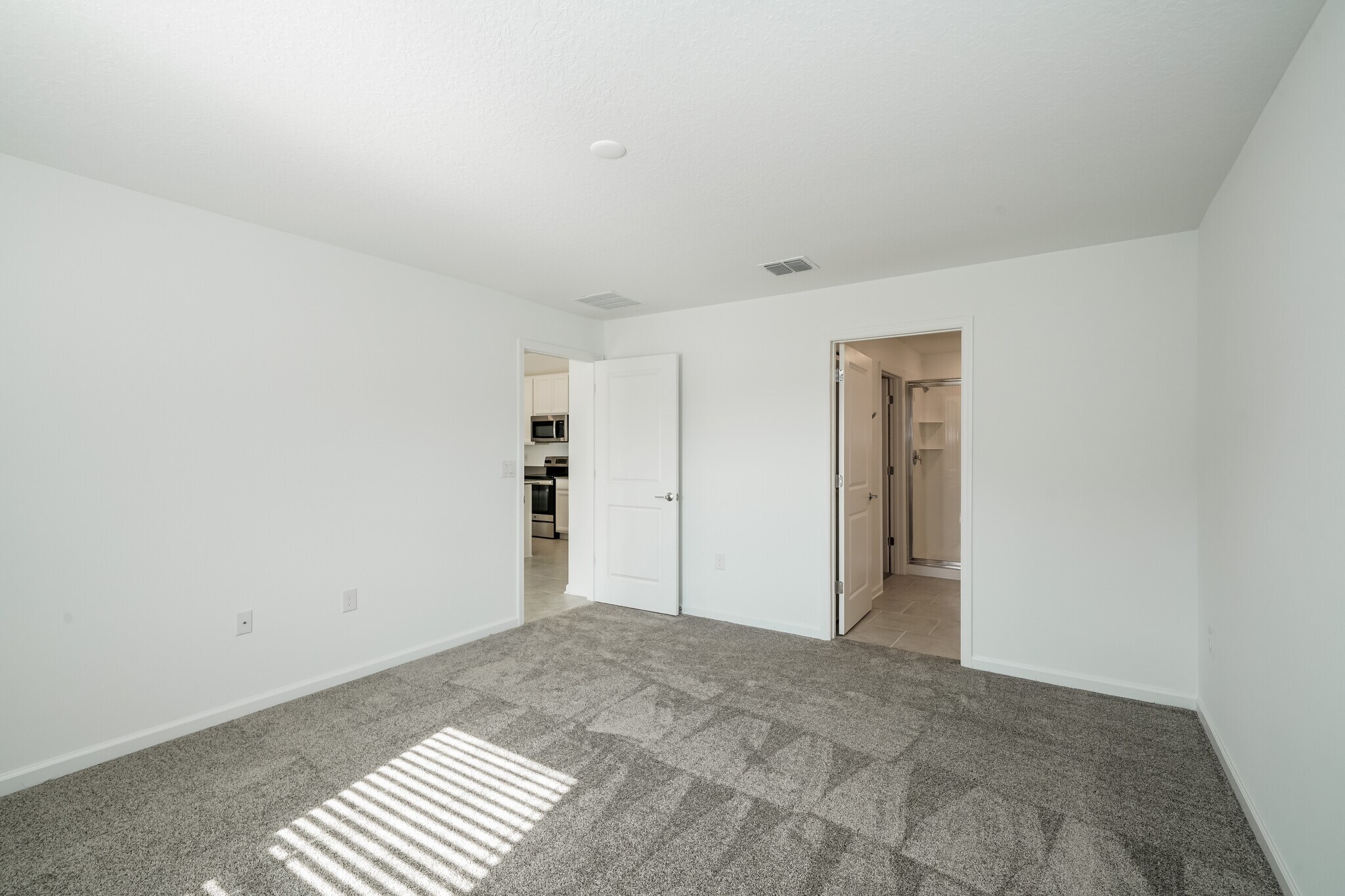 Building Photo - 167 Pershing St