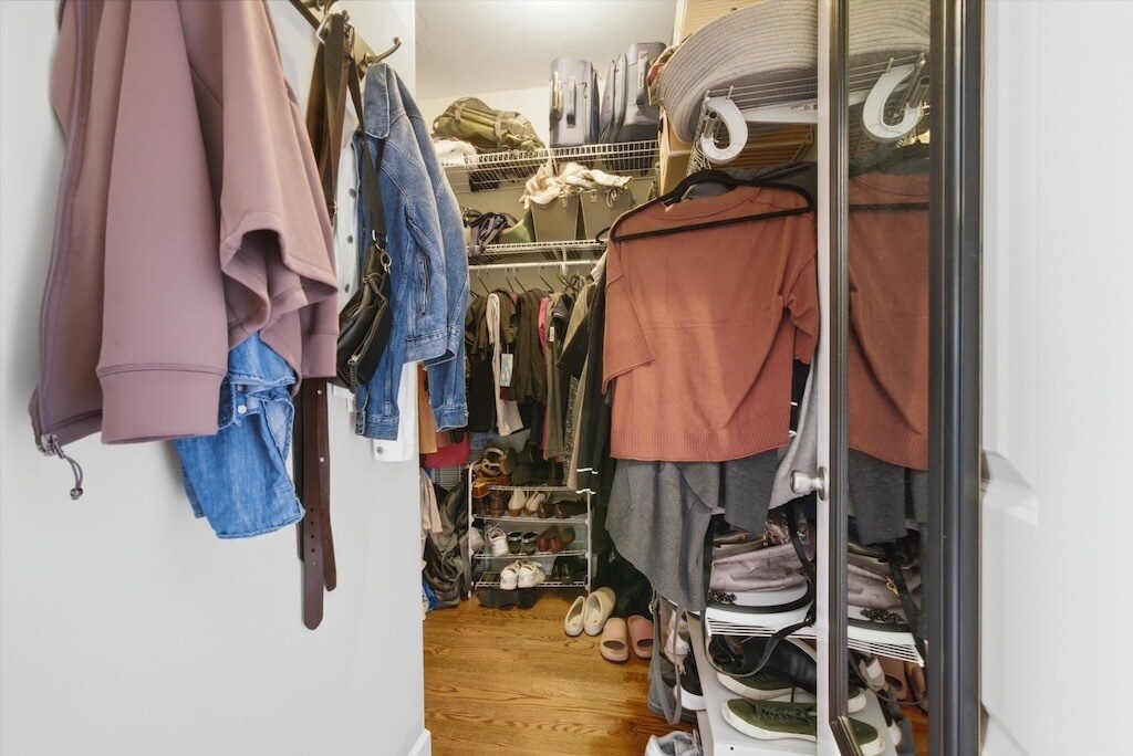 Building Photo - 2114 W Rice St