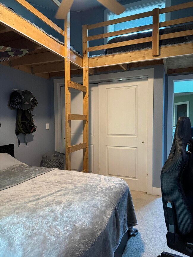 Building Photo - 37835 Atkins Knoll Rd