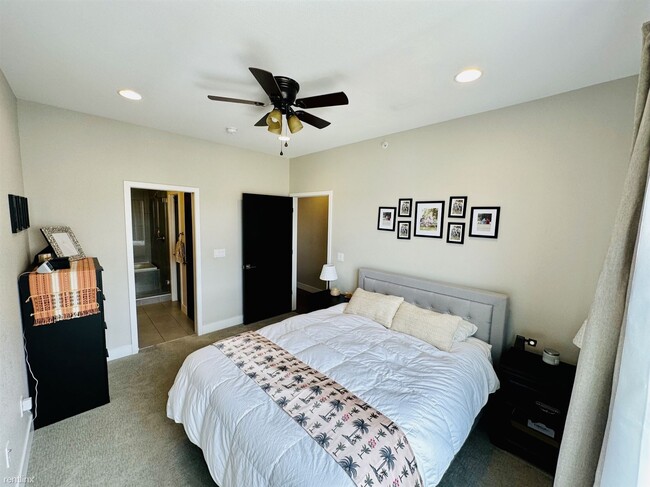 Building Photo - 3 br, 3 bath Townhome - 5743 West 17th Avenue
