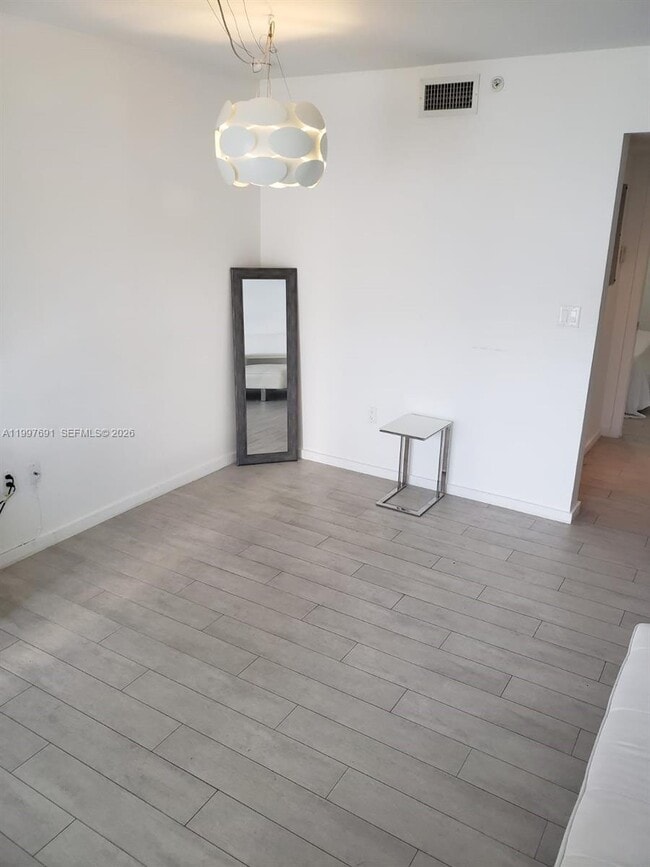 Building Photo - 1601 Meridian Ave