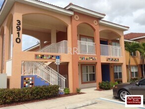 Building Photo - Santa Barbara Villas - Move in Special