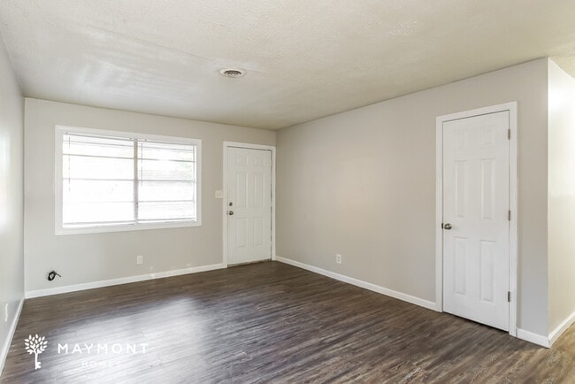 Building Photo - Classic 3-bedroom Brick Home in Hephzibah, GA