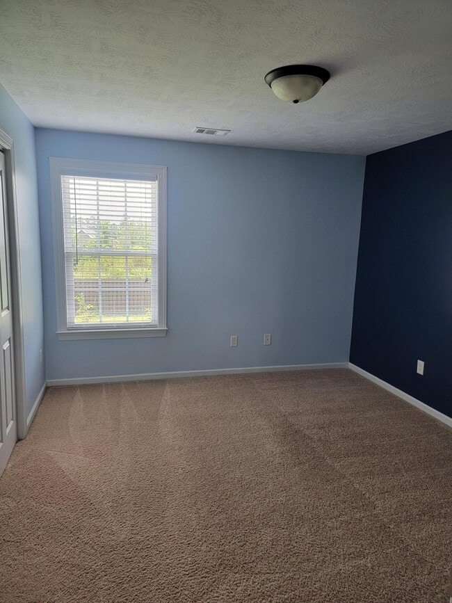 Building Photo - 832 Williford Run Dr