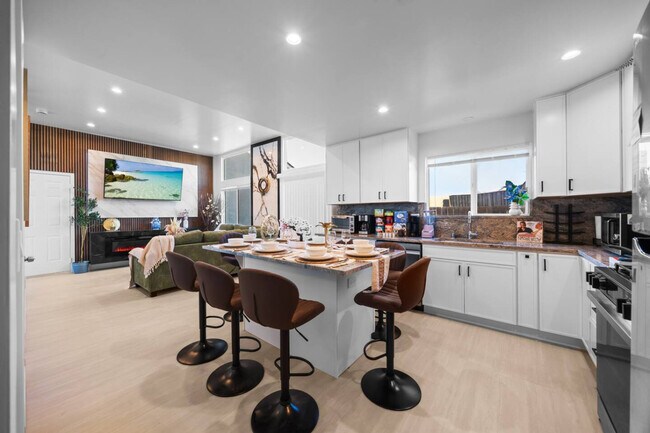 Building Photo - 1219 Denver Ln