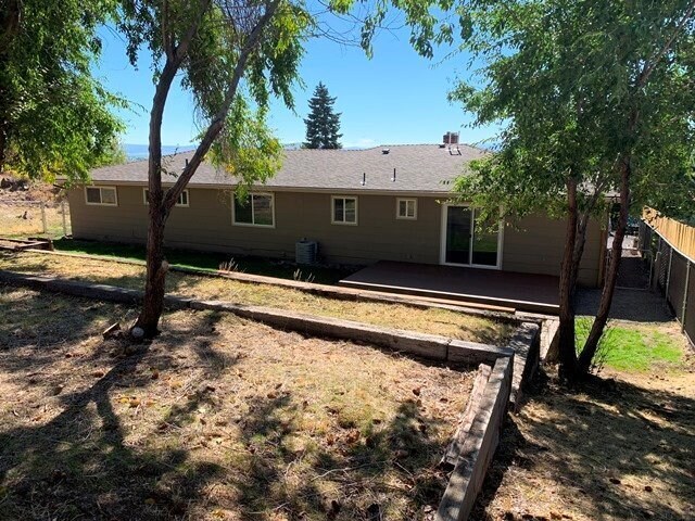 Building Photo - 1125 Tamera Dr