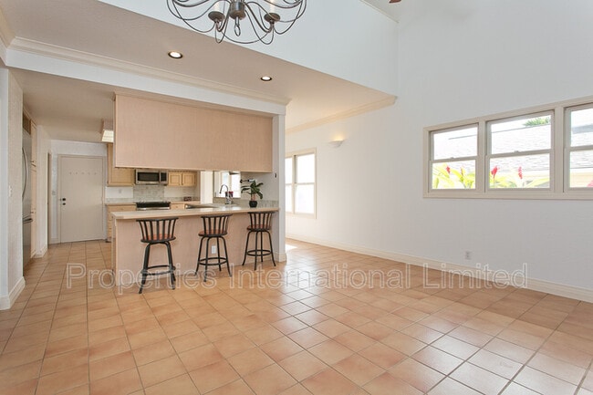 Building Photo - 94-576-576 Kuaie St