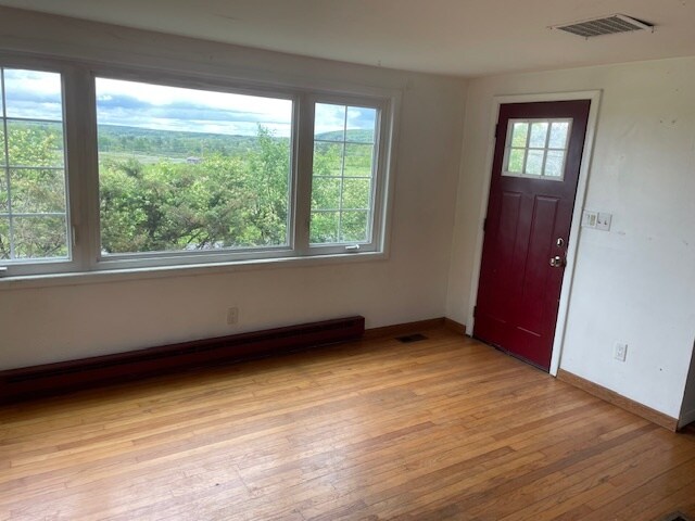 Building Photo - 1069 Ellis Hollow Rd