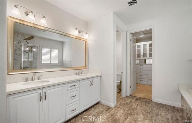 Building Photo - 13 Torosa