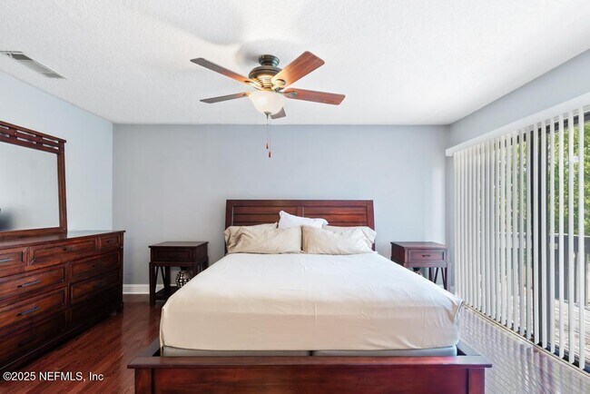 Building Photo - 5400 La Moya Ave