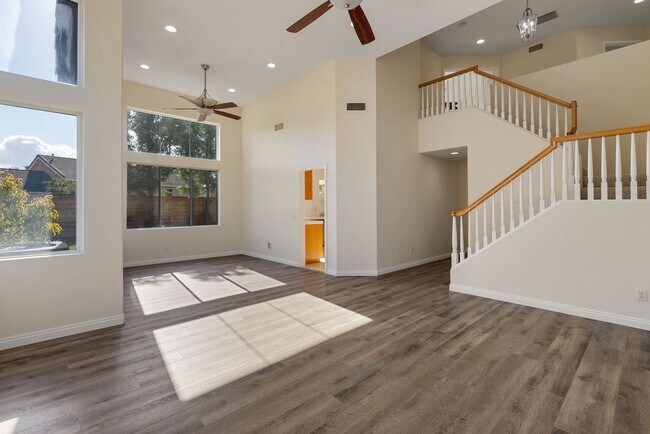 Building Photo - 1426 Rancho Hills Dr