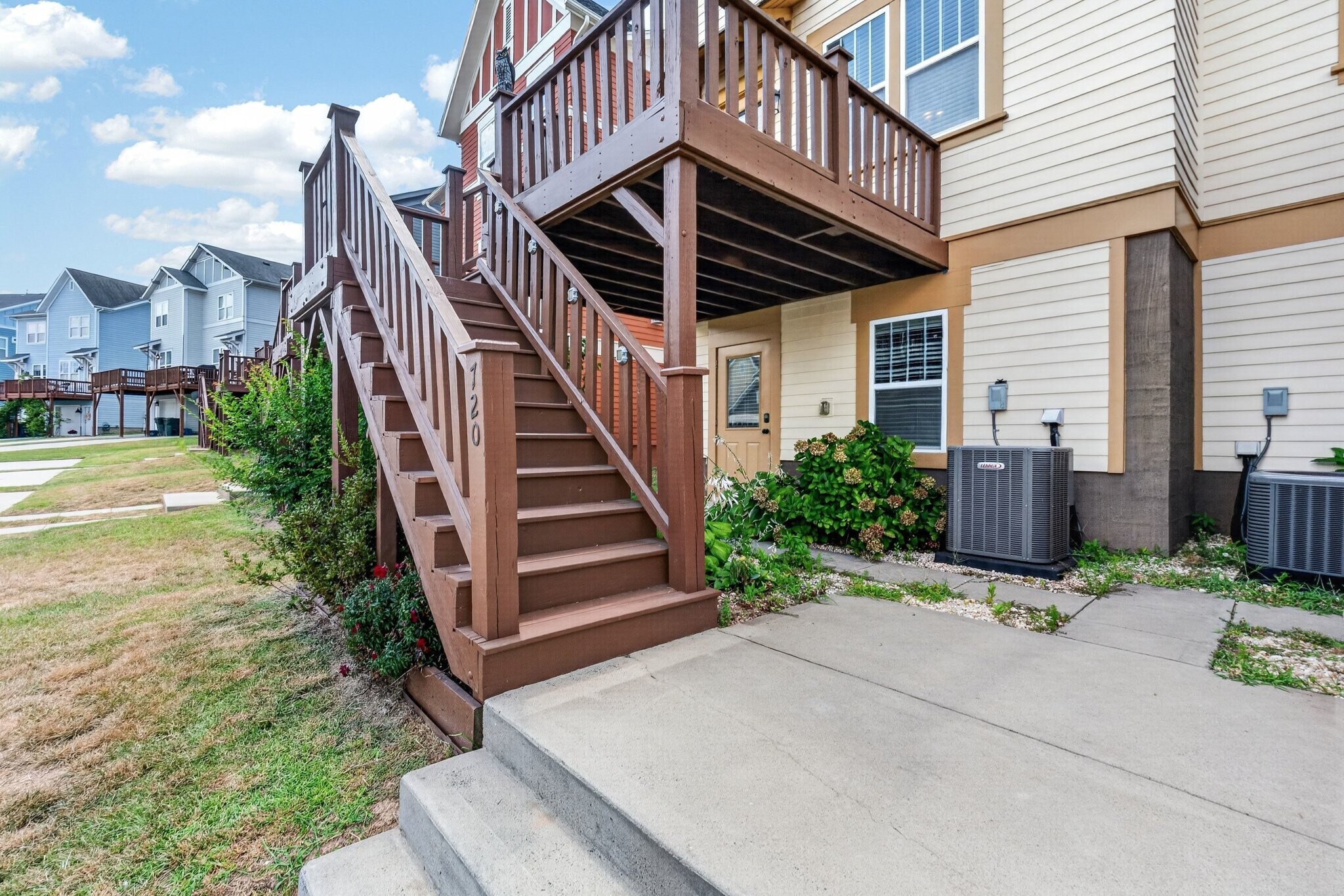 Building Photo - 720 Waterscape Ct