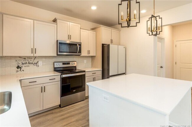 Building Photo - 308 Countryside Dr