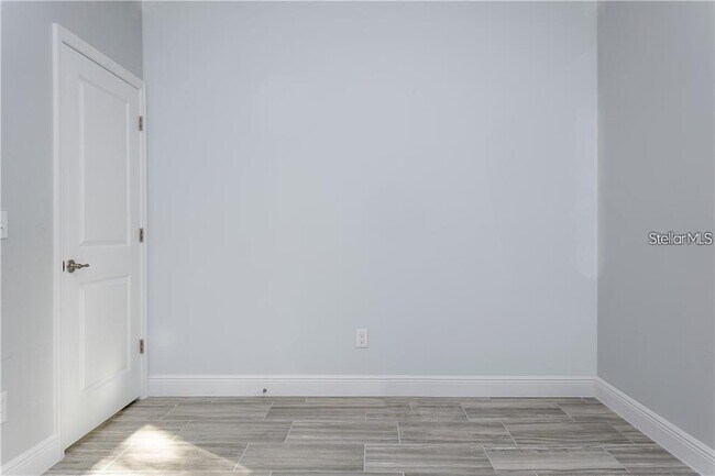 Building Photo - 23 Sawfish Ct