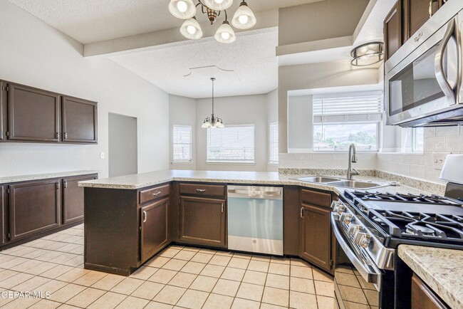 Building Photo - 5672 Costa Blanca Pl