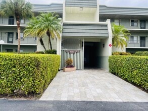 Building Photo - 4080 Tivoli Ct