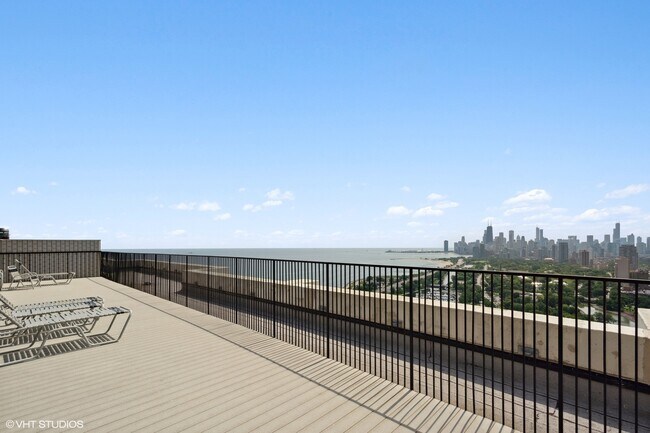 Building Photo - 2800 N Lake Shore Dr