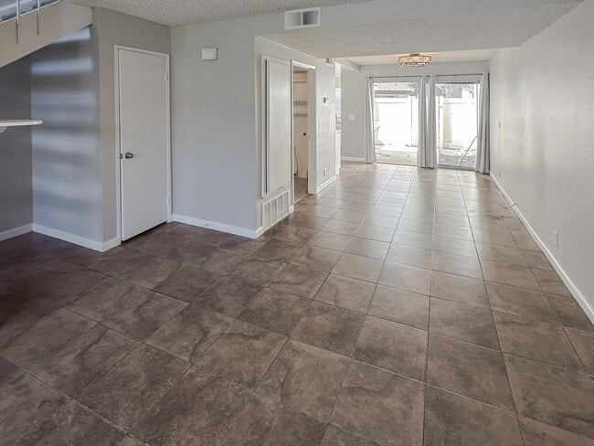 Building Photo - JUST REMODELED! Great Floor Plan! 2 Bedroom 2 Bathroom Townhome FOR RENT!