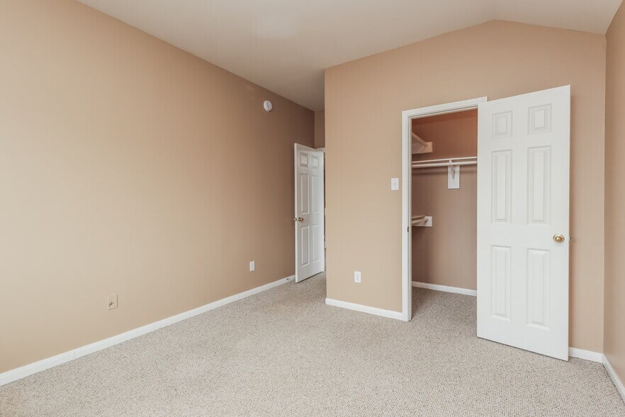 Building Photo - 17907 Calico Glen Ln