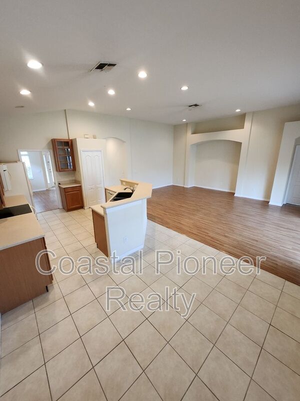 Building Photo - 11614 Whiterook Ct