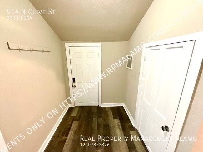 Building Photo - 514 N Olive St