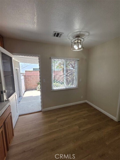 Building Photo - 2231 Radnor Ave