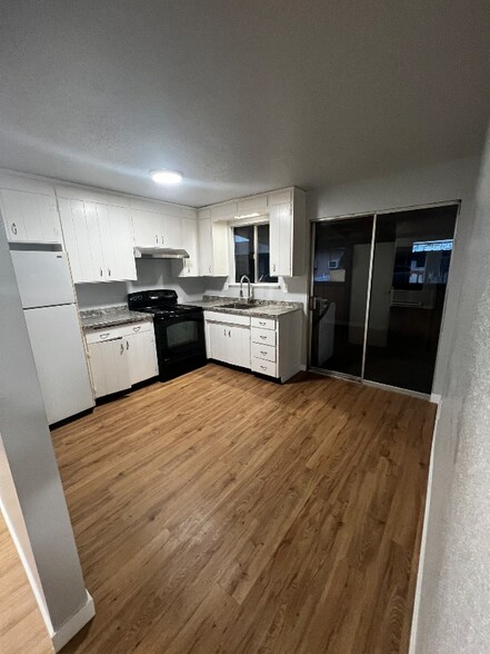 Building Photo - 130 166th St S