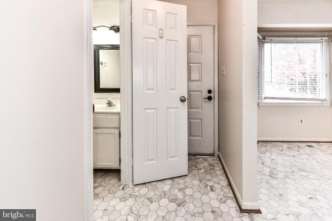 Building Photo - 14639 Stone Range Dr