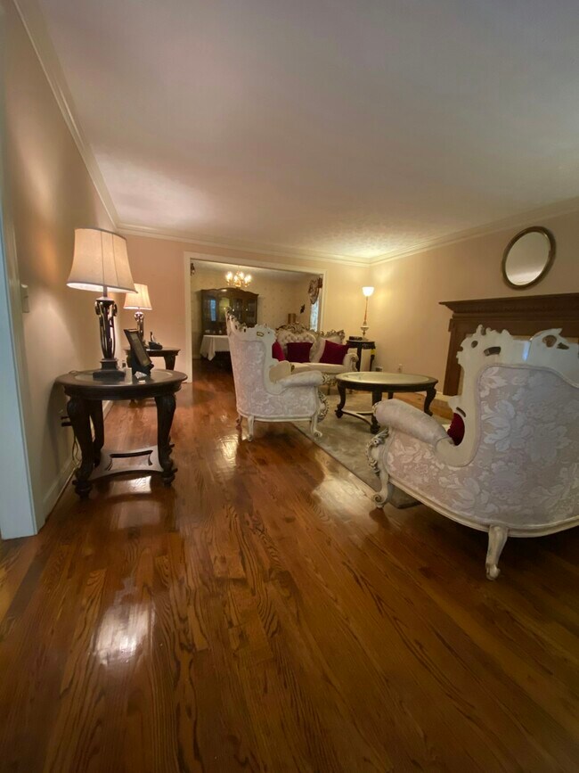 Building Photo - 1165 Vineyard Ct
