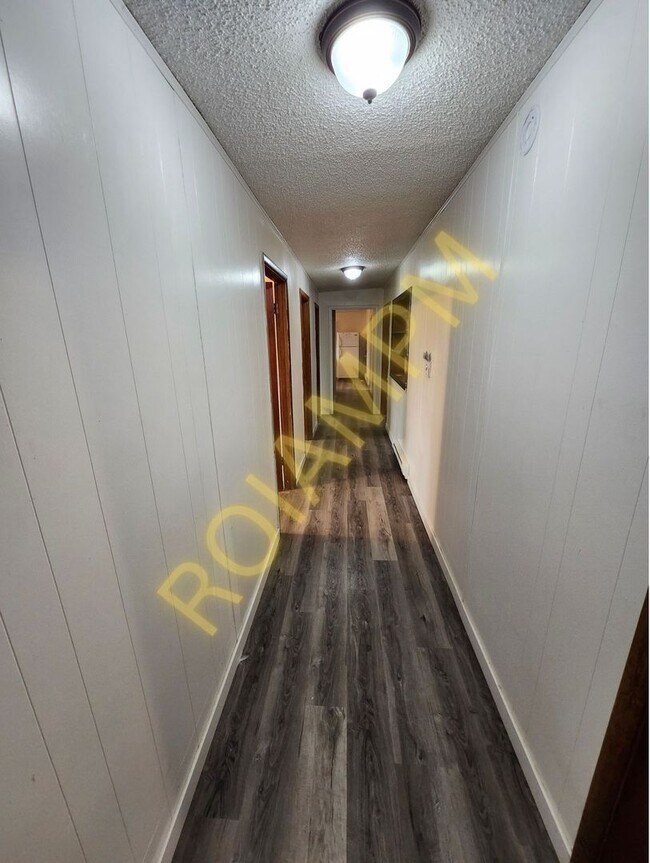 Building Photo - 125/127/129 Main Street