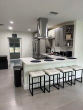 Building Photo - 2314 Pinecrest Ct