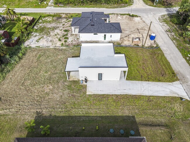 Building Photo - 3302 56th St W