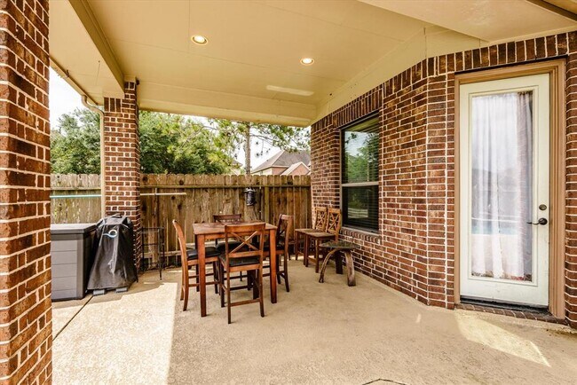 Building Photo - 9431 Copper Cove Ln